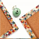 Tablero de corcho para anuncios con borde estampado