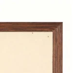 Tablero de avisos de corcho con marco en tono madera oscura