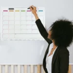 Calendario mensual magnético con pestañas de color - imagen de galería 3