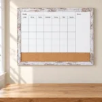 Combo de calendario mensual y tira de corcho con marco envejecido – vista 3